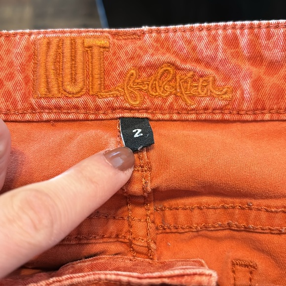 Kut from the Kloth Jennifer cigarette skinny snakeskin jeans size 2 - Picture 7 of 8